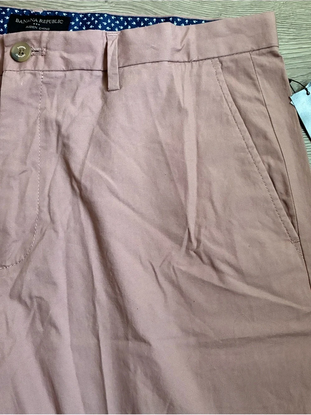 NWT Banana Republic Mens 36x34 Pink Aiden Summer Weight Chino Stretch